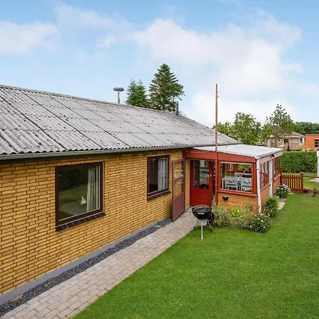 Casa vacanze 3 Bedroom Pet Friendly In *