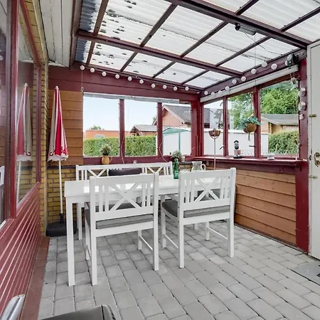 3 Bedroom Pet Friendly In